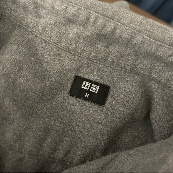 💕 Uniqlo Men's Gray Button-Up Shirt M - Picture 5 of 10